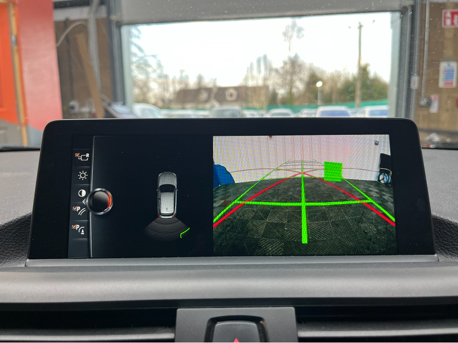 2016 BMW 1 Series - image 19