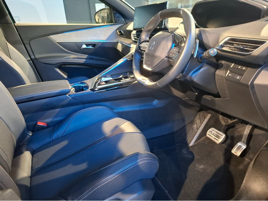 2024 Peugeot 3008 GT 1.2 MHEV 136 E-DCS6 4DR €35,950