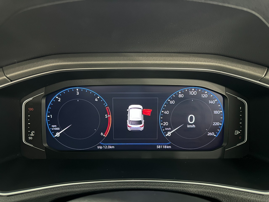 2020 Volkswagen T-Roc - image 24