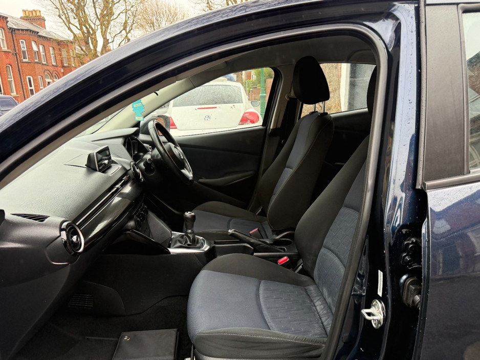 2015 Mazda Mazda2 - image 9