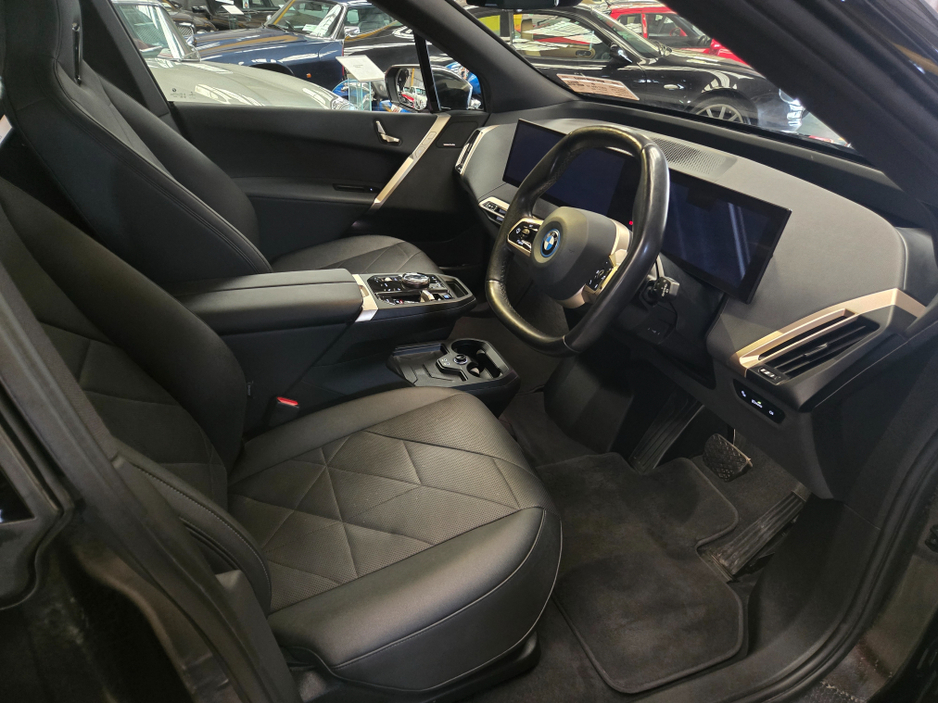 2022 BMW iX - image 16