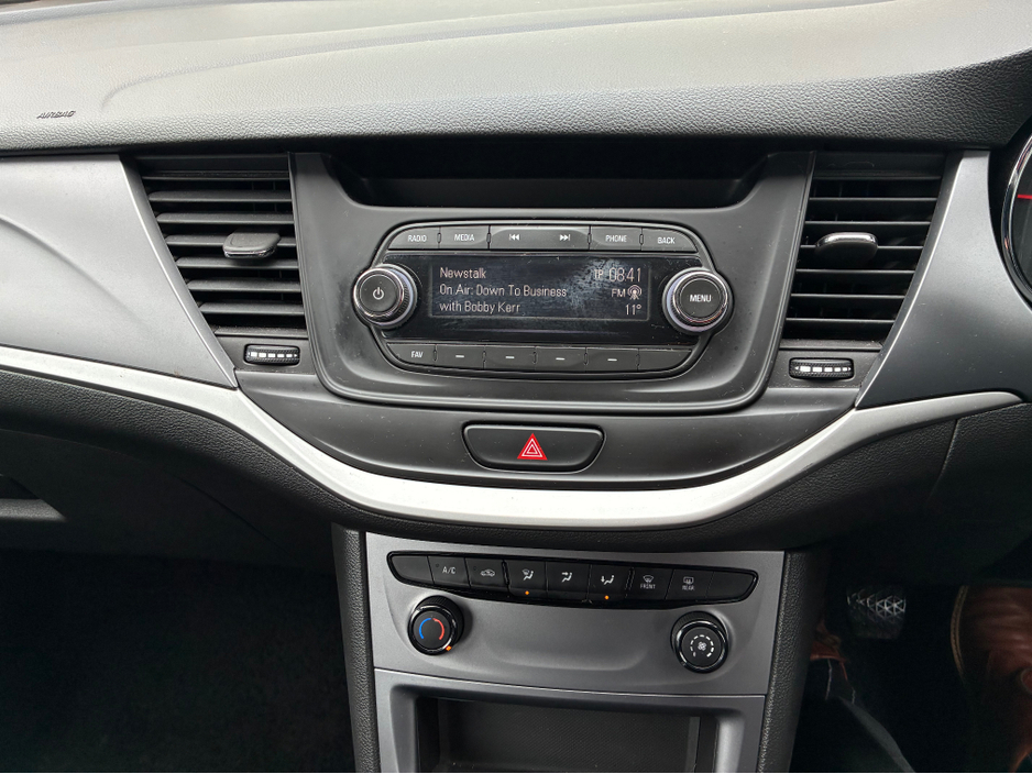 2019 Opel Astra - image 18