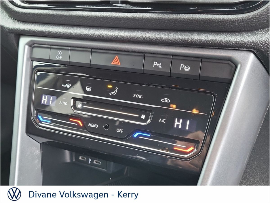 2022 Volkswagen T-Roc LIFE 2.0 TDI 116 BHP €26,950