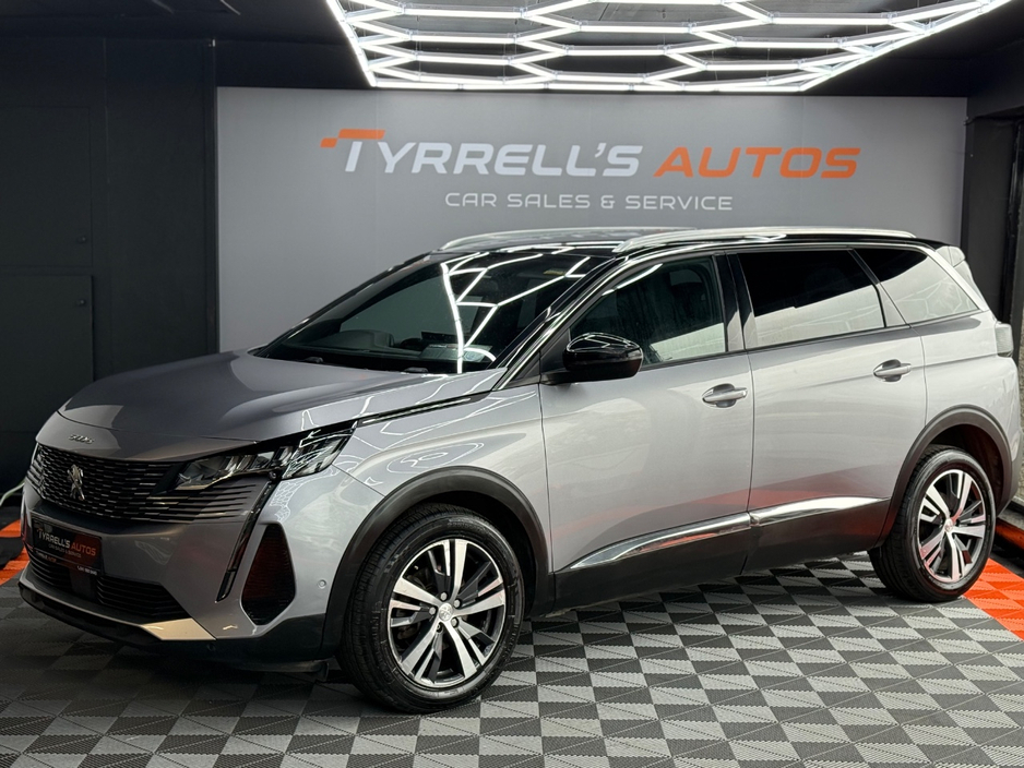 2023 Peugeot 5008 - image 4