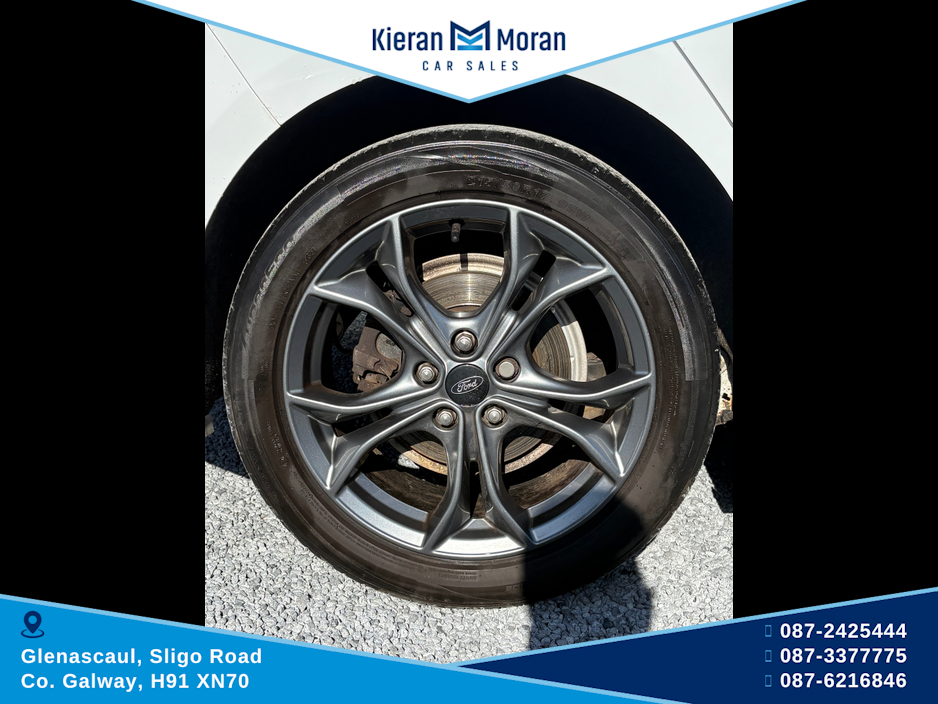 2020 Ford Focus - image 15