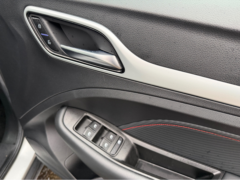 2023 MG ZS TROPHY EV LONG RANGE 73KWH//LOW MILEAGE//SUNROOF FULL LEATHER//SIMI AND AA DEALER €21,900