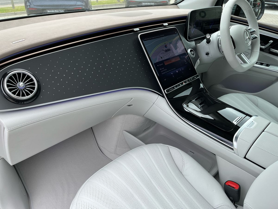 2025 Mercedes-Benz EQE - image 6