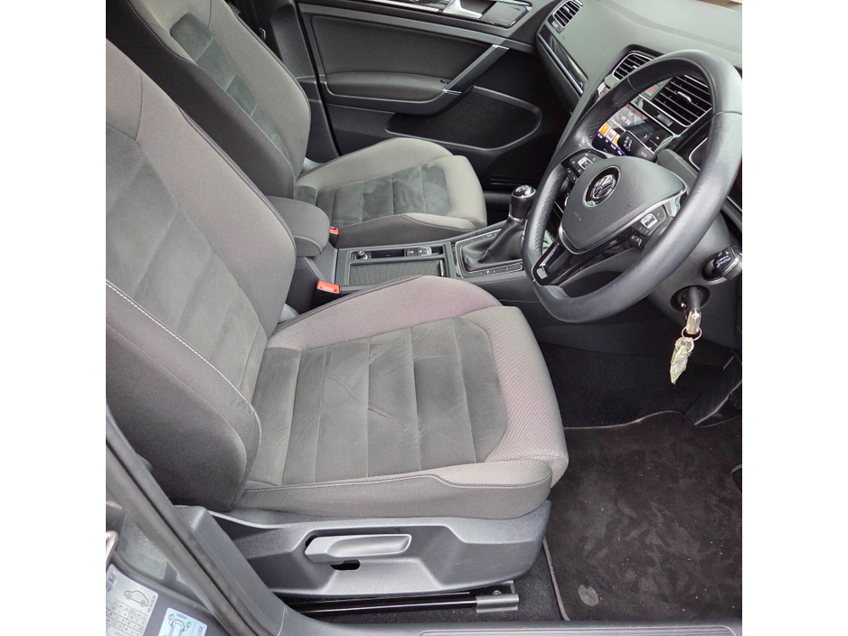 2018 Volkswagen Golf 1.0 TSI 3DR 110HP Highline €19,999