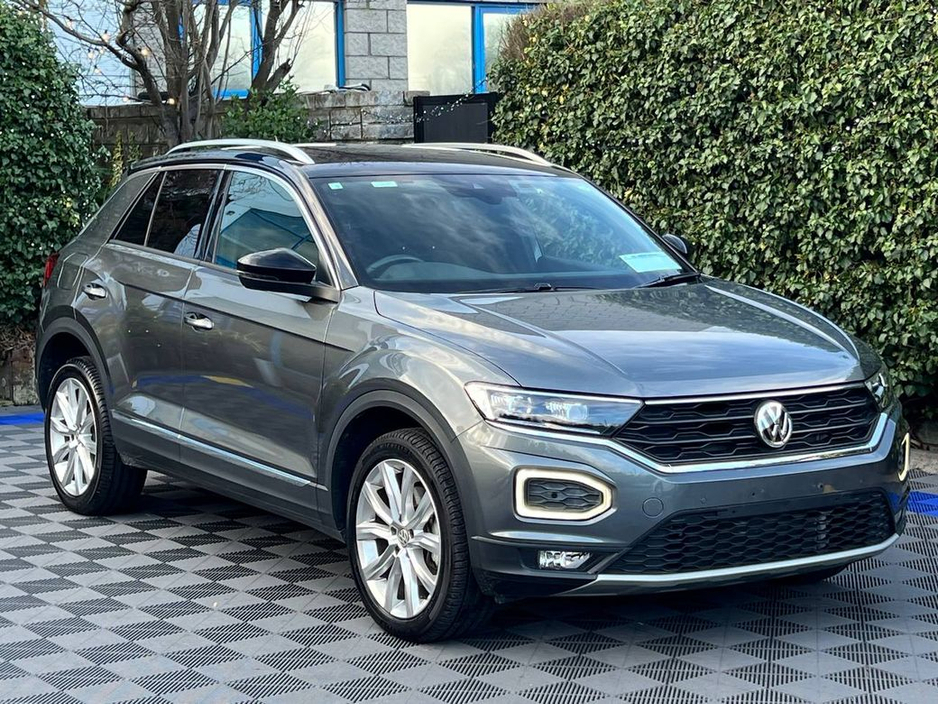 2020 Volkswagen T-Roc SPORT 2.0 TDI // APPLE CARPLAY/ANDROID AUTO // DUAL ZONE CLIMATE CONTROL // 18" ALLOYS €24,900
