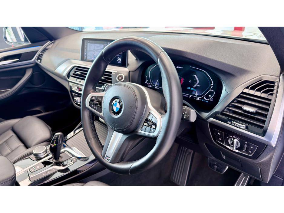 2021 BMW X3 - image 11