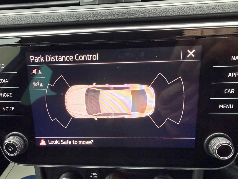 2022 Skoda Superb - image 28