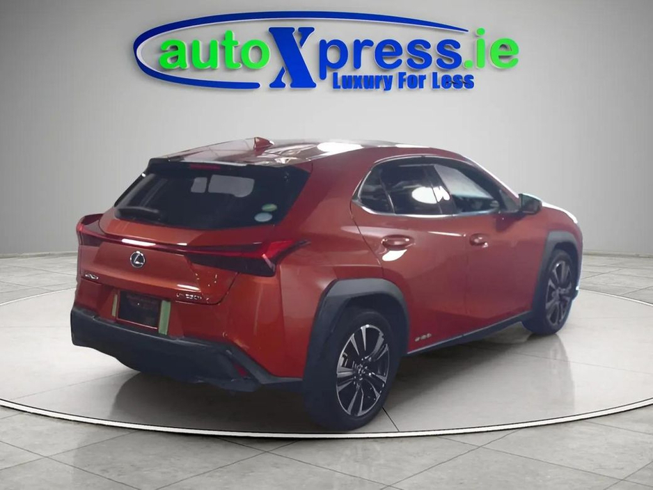 2019 Lexus UX 250 H VERSION L , Reversing camera, Low mileage