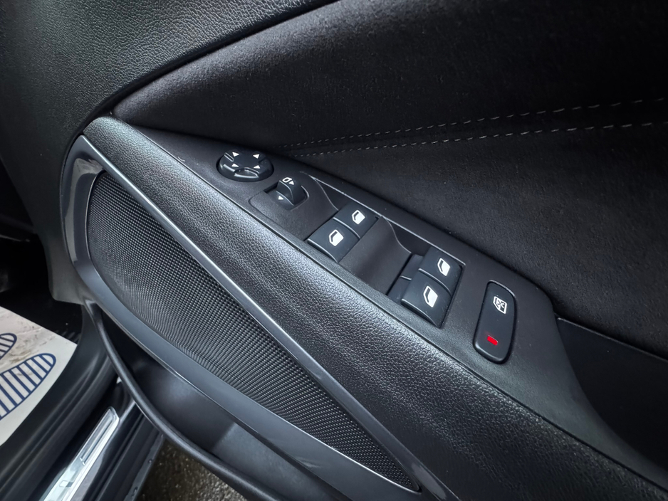 2024 Opel Crossland - image 16