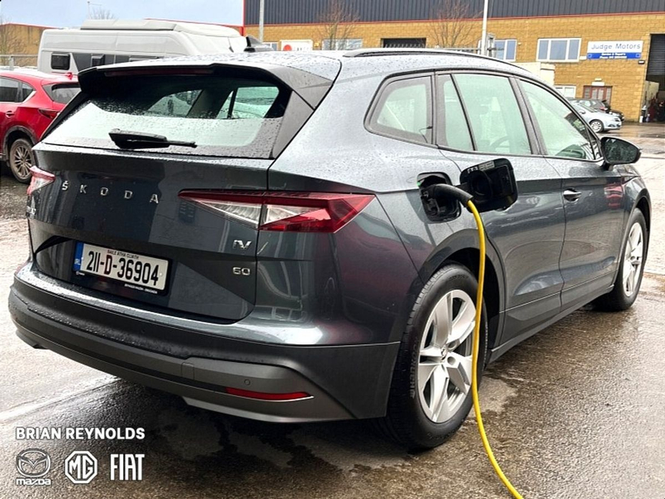 2021 Skoda Enyaq - image 19