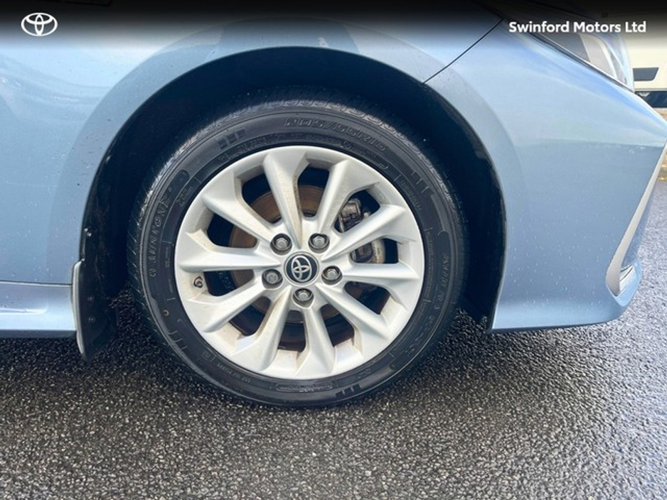 2021 Toyota Corolla - image 13