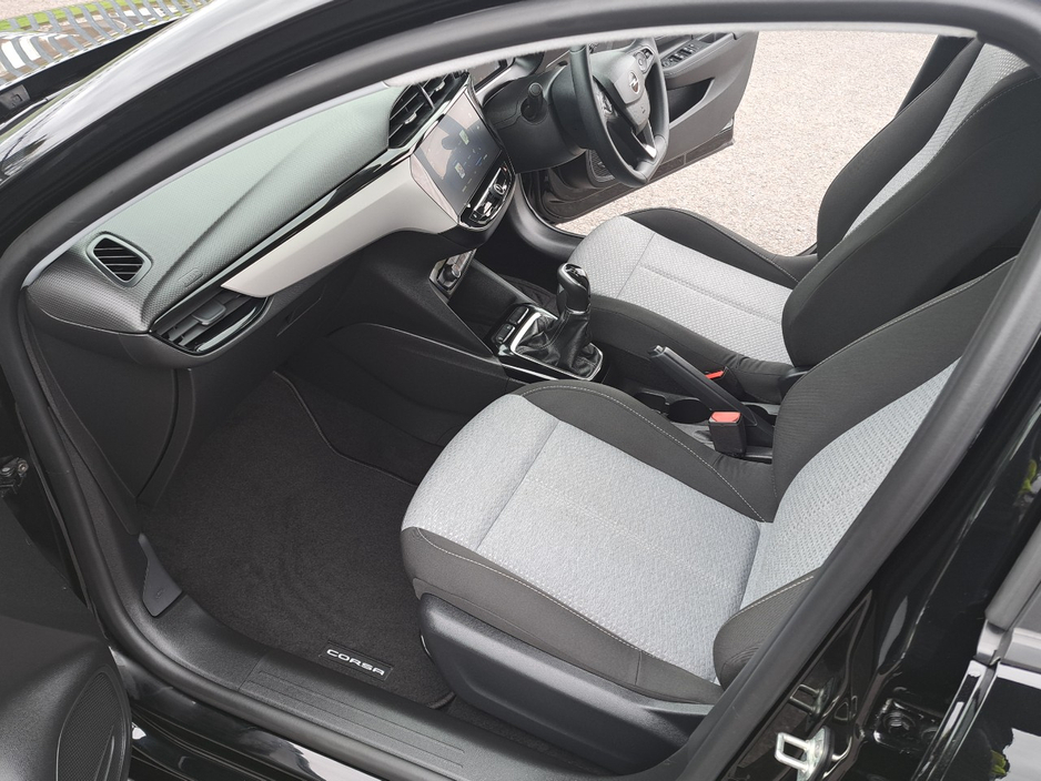 2025 Opel Corsa - image 9