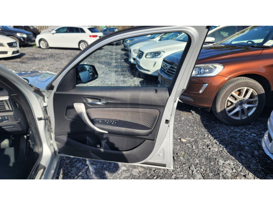 2016 BMW 1 Series - image 6