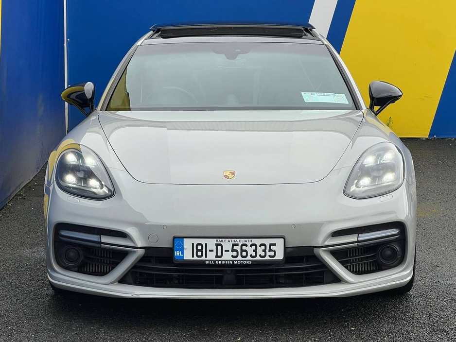 2018 Porsche Panamera - image 17