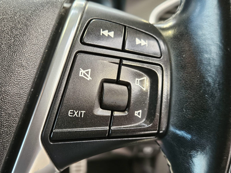 2014 Volvo XC60 - image 12