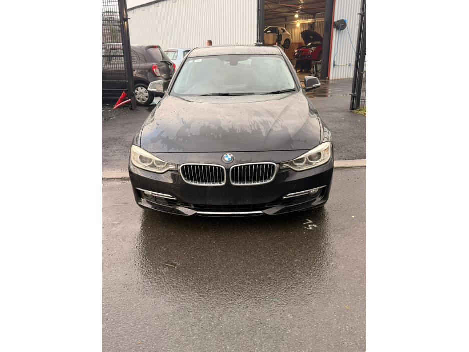 2012 BMW 3 Series  €11,500