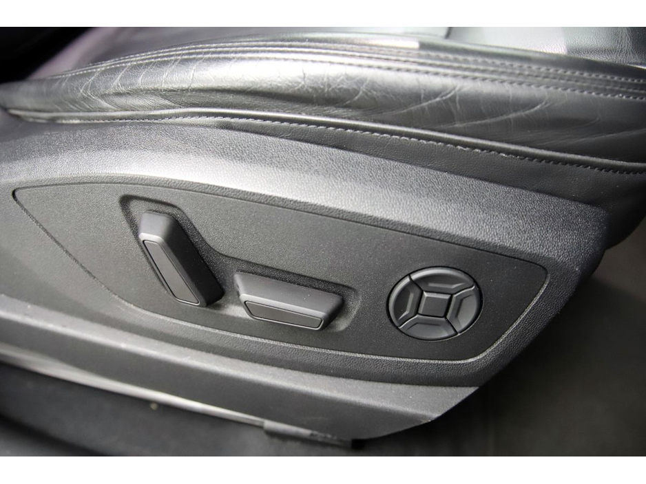 2020 Audi e-tron - image 23