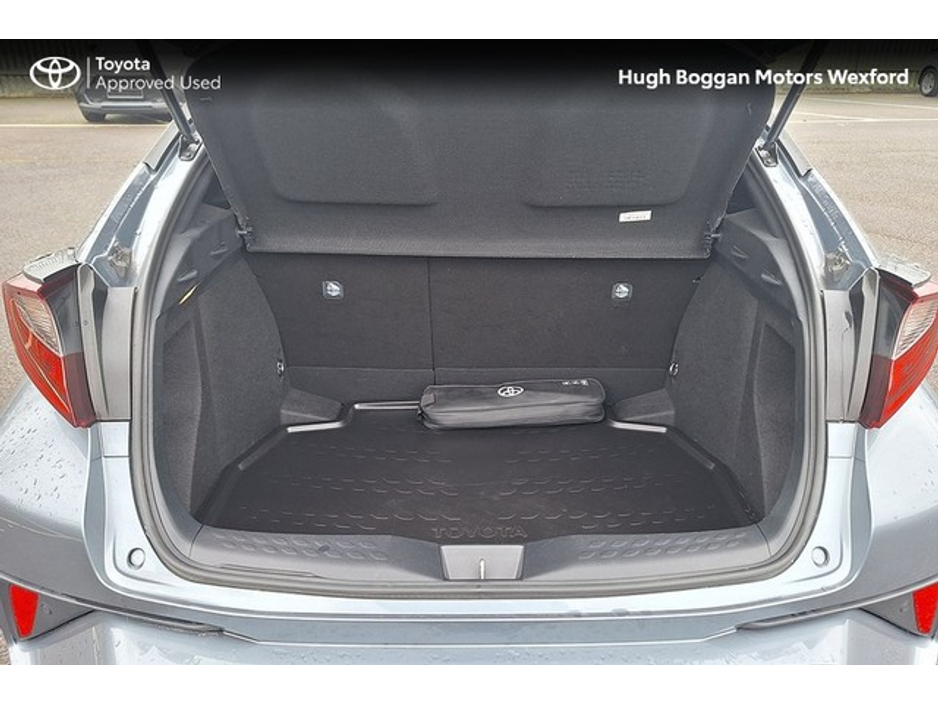 2023 Toyota C-HR HYBRID SPORT IN MINT CONDITION! €29,995