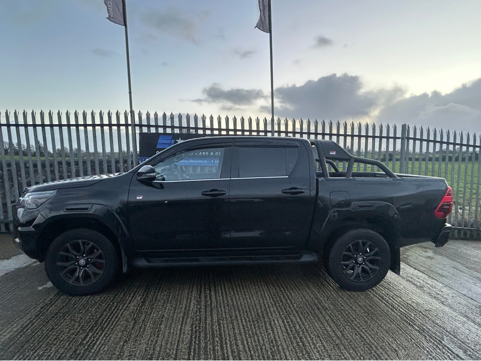 2023 Toyota Hilux GR Sport 2.4 Automatic double cab €41,995
