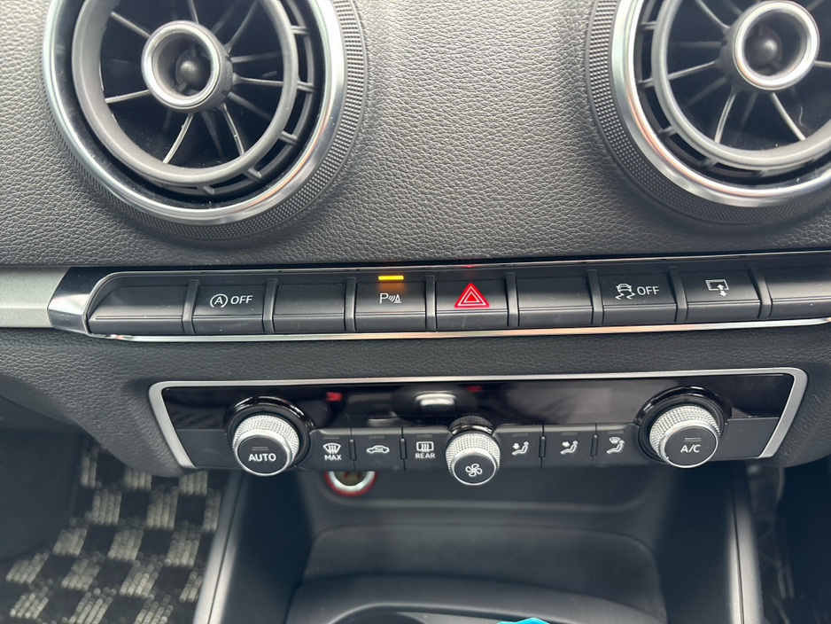 2014 Audi A3 - image 19