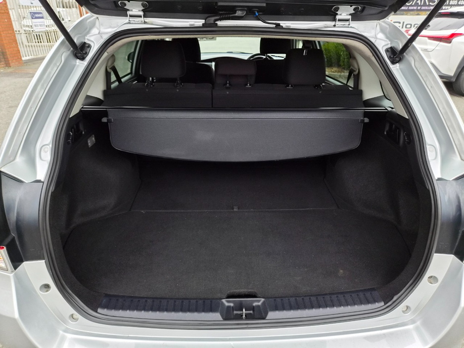 2017 Toyota Corolla - image 17