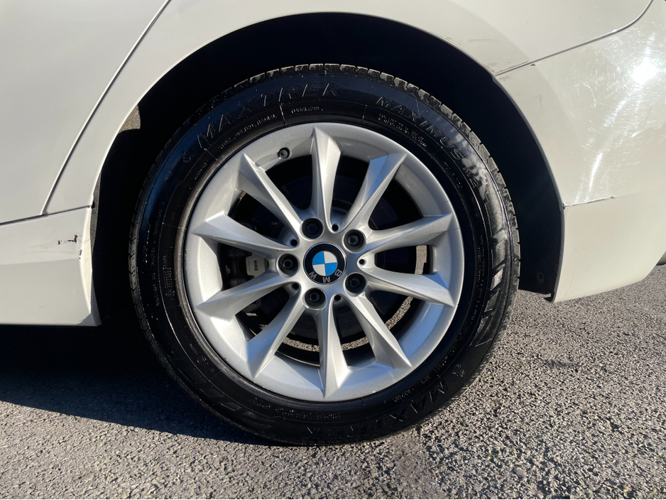 2015 BMW 1 Series - image 22