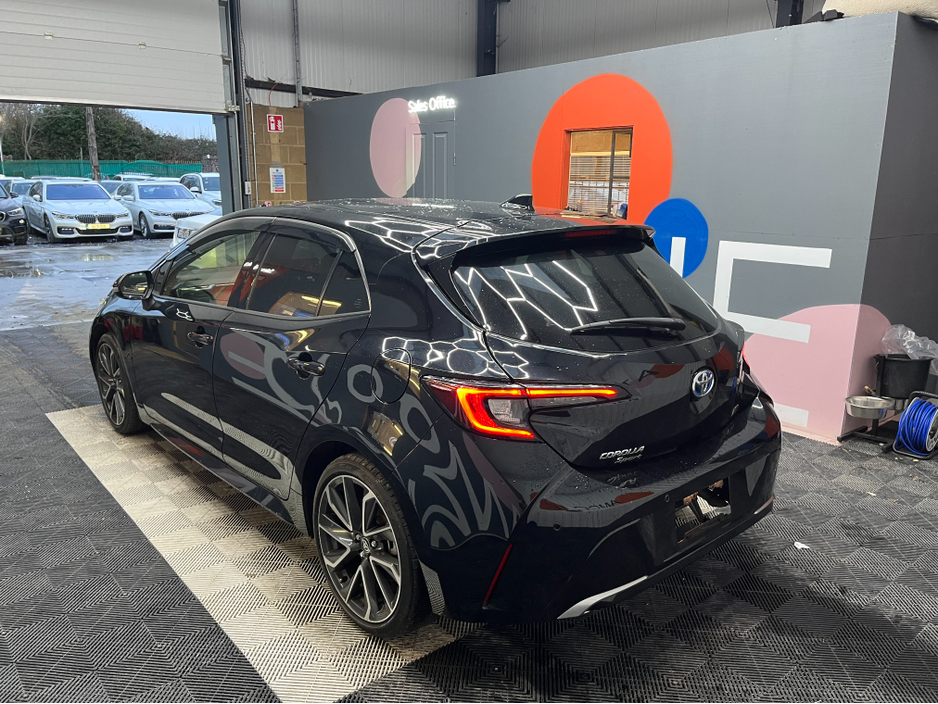 2023 Toyota Corolla - image 4