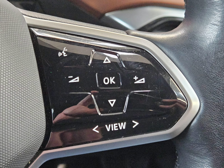 2021 Volkswagen ID.4 LIFE 77kWh 204HP €19,950