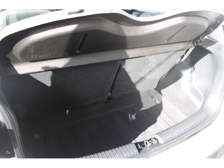 2017 Hyundai i10 - image 16