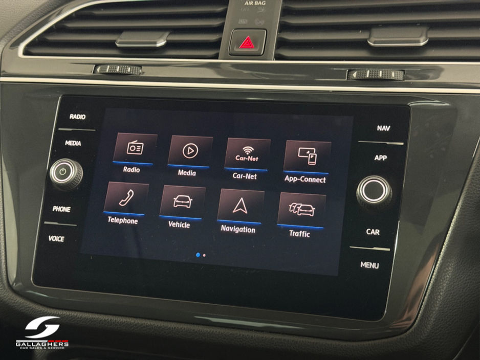 2019 Volkswagen Tiguan - image 40