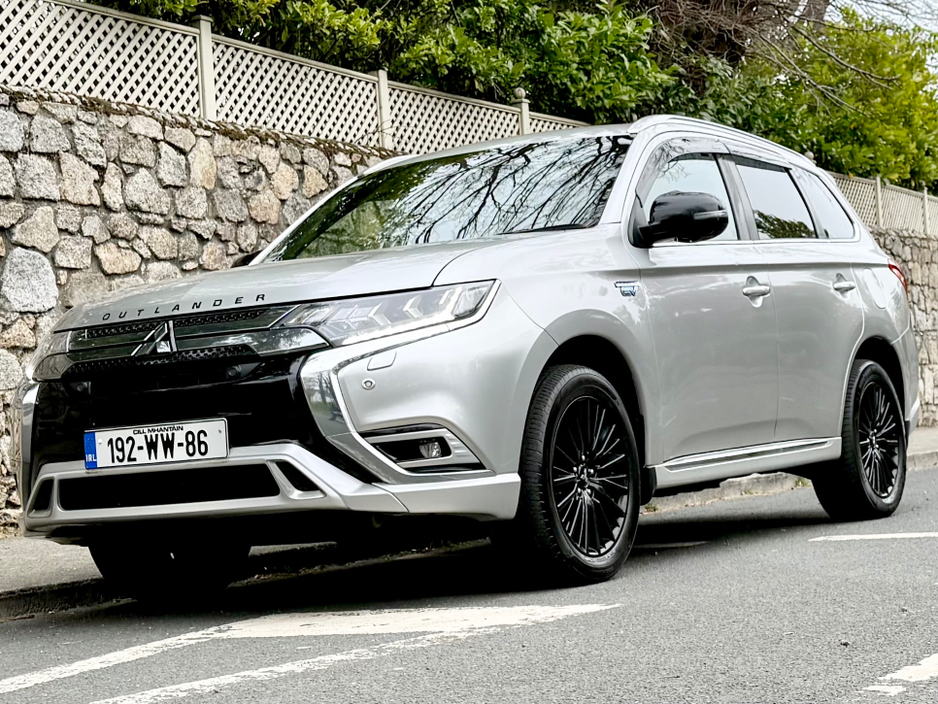 2019 Mitsubishi Outlander - image 17