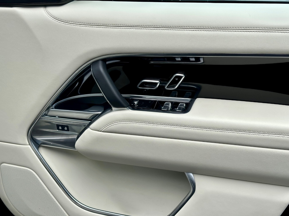 2023 Land Rover Range Rover Sport - image 15