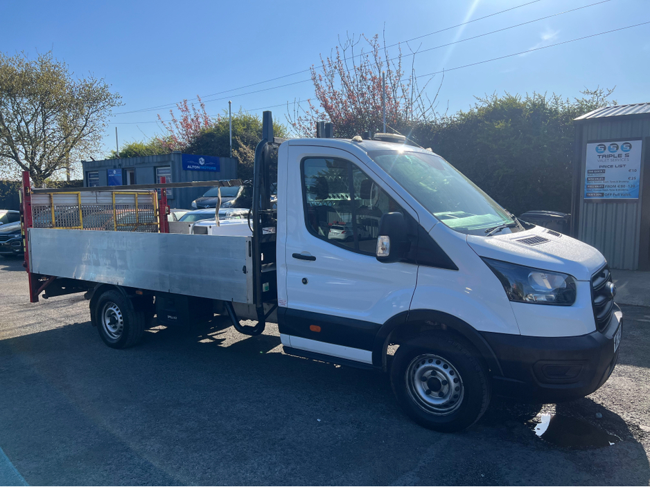 2021 Ford Transit - image 8