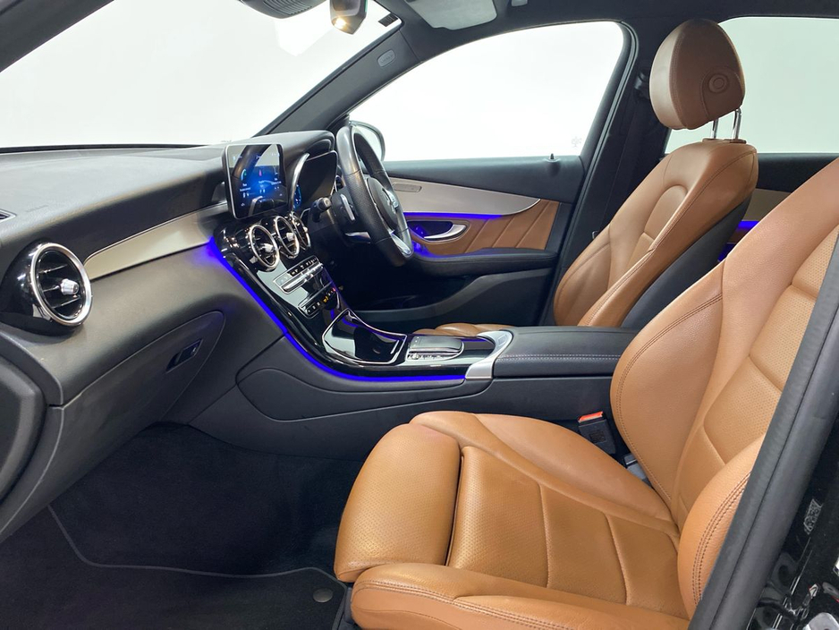 2023 Mercedes-Benz GLC Class GLC 300 de 4MATIC AMG Line | Reversing Camera, Parking Assistance, Heated Seats €55,950