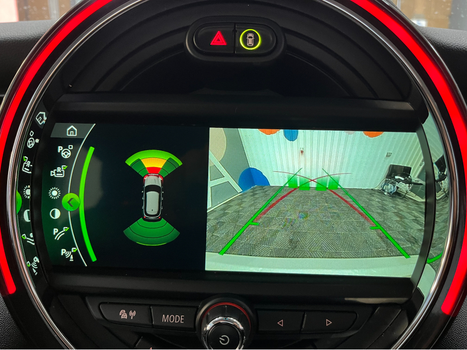 2018 MINI Cooper - image 18