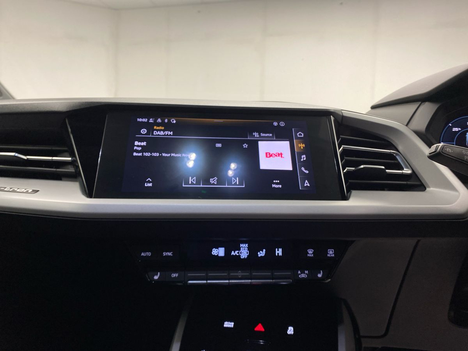 2024 Audi e-tron - image 9