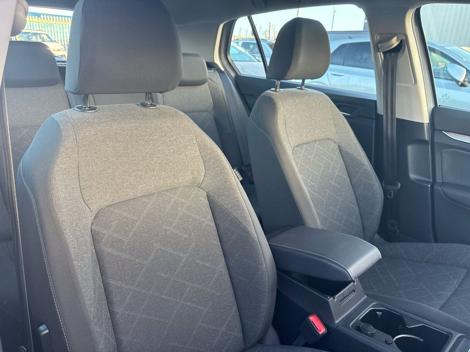 2024 Volkswagen Golf 1.0 TSI 110HP Life €24,975