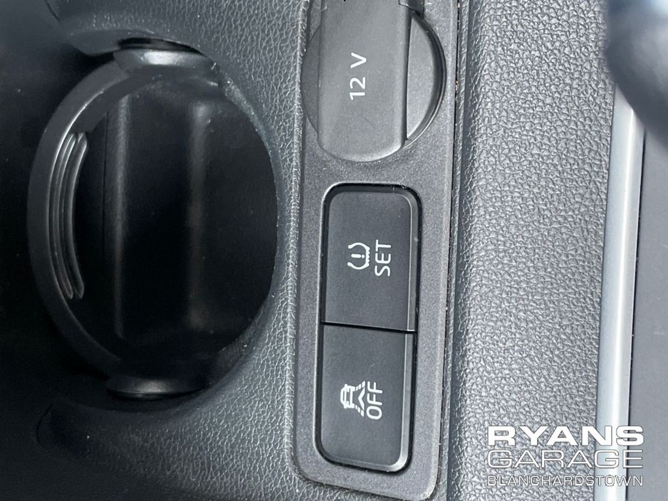 2019 Volkswagen up! 1.0 5DR AUTOMATIC   **HEATED SEATS** €11,995