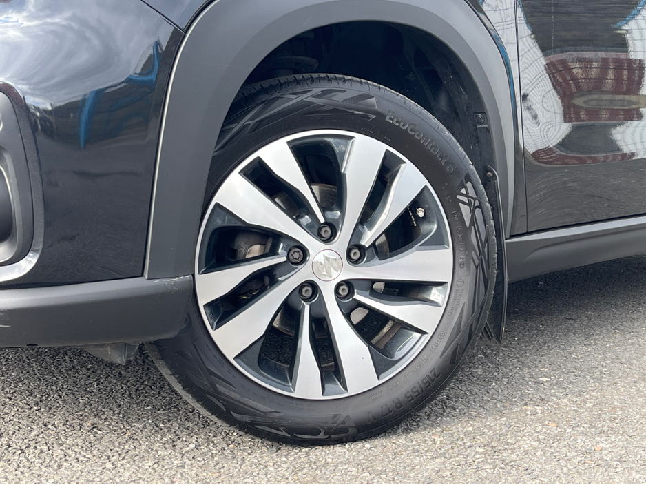 2024 Suzuki SX4 S-Cross - image 5