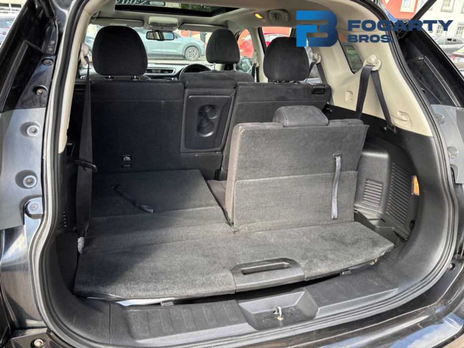 2017 Nissan X-Trail - image 10