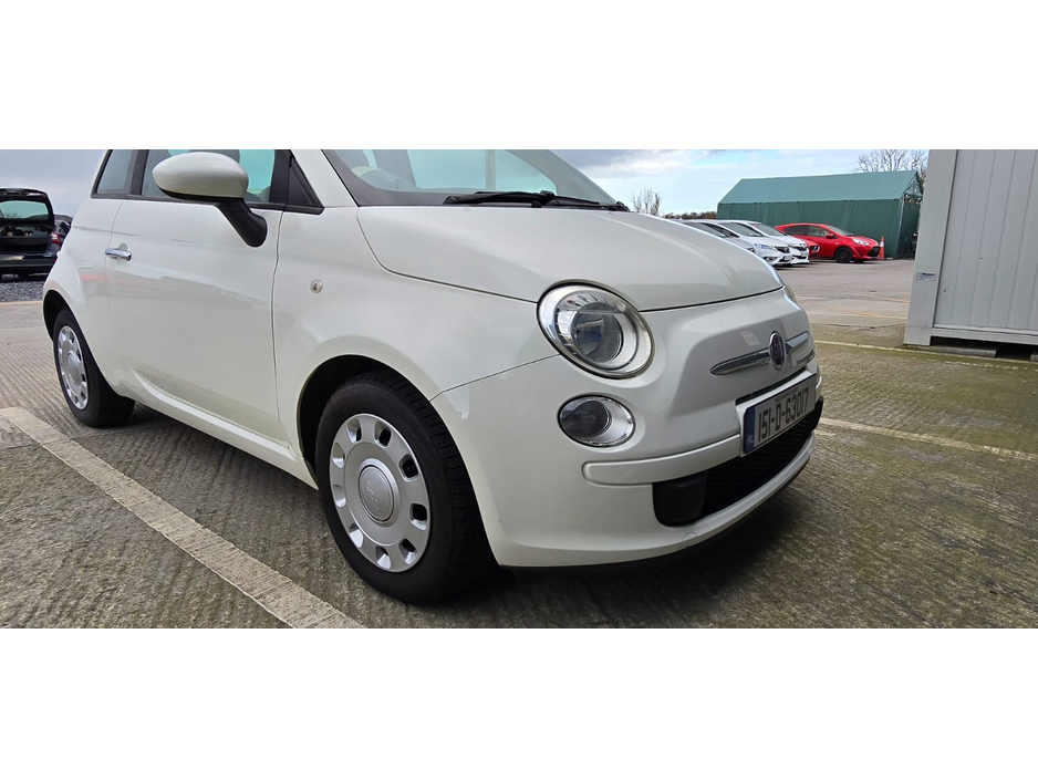 2015 Fiat 500 - image 3