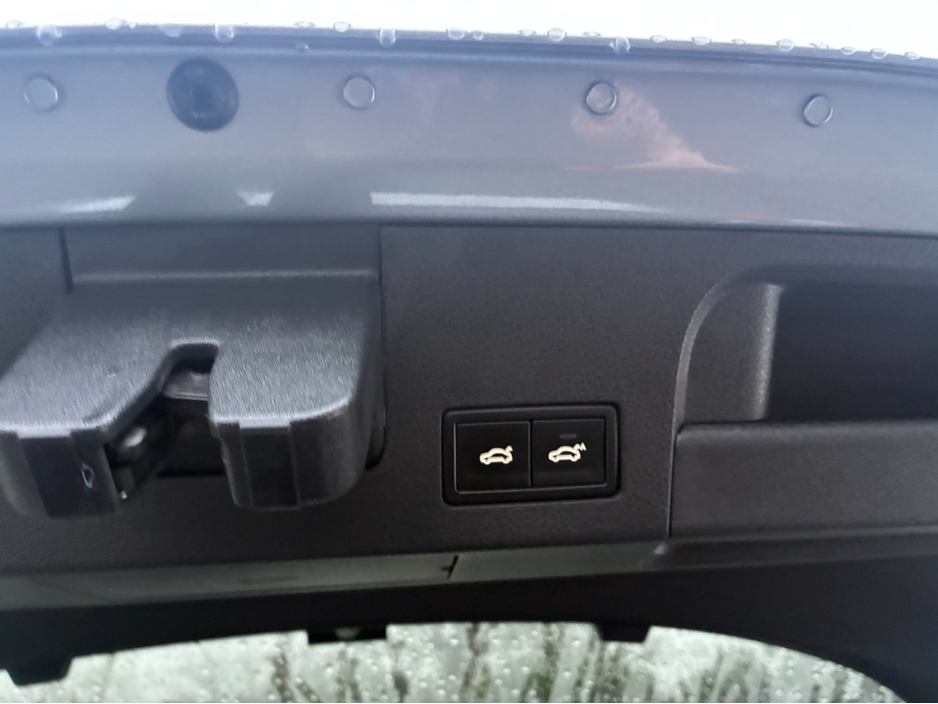 2019 Volkswagen Arteon 2.0 TSI  4 MOTION 280BHP VIRTUAL DASH FULL LEATHER HEATED ELECTRIC SEATS SAT NAV CARPLAY ANDROID AUTO BLIND SPORT PARKING SENSORS SELF PARKING ASSIST 360 CAMERA DYNAUDIO SOUND SYSTEM €29,950