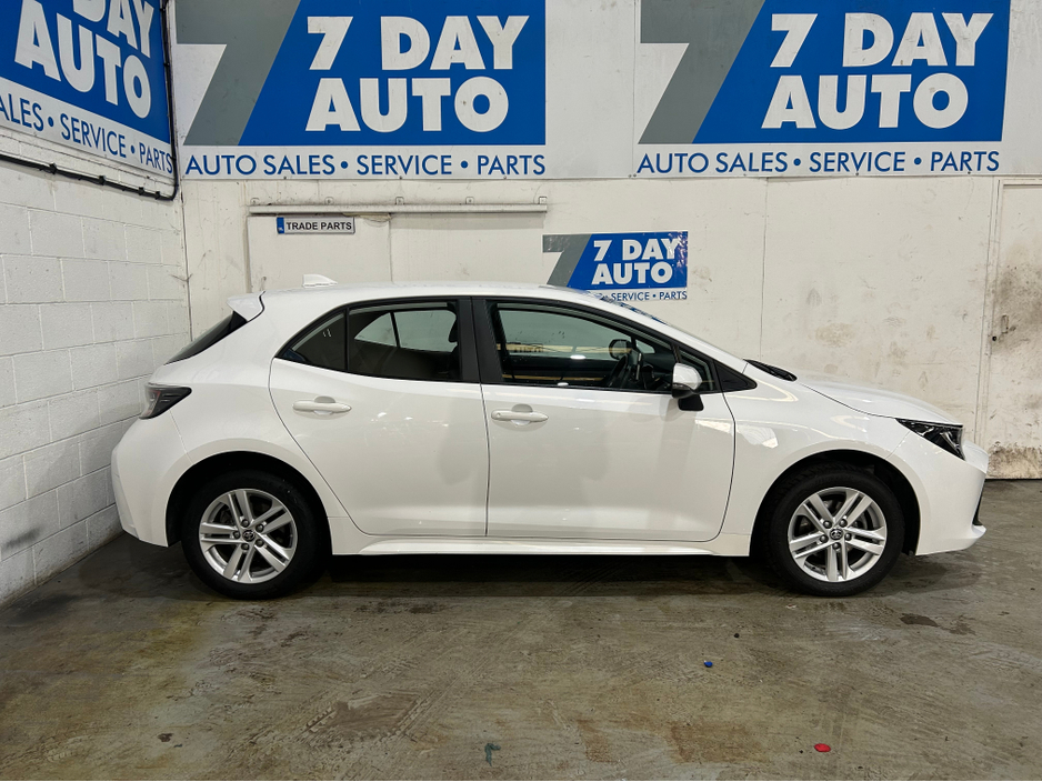 2022 Toyota Corolla - image 3