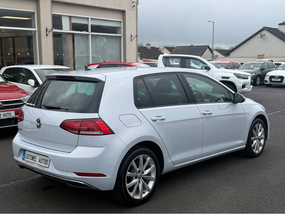 2018 Volkswagen Golf - image 8