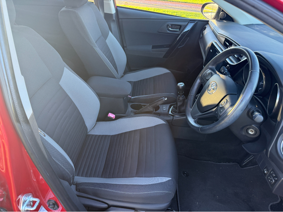 2016 Toyota Auris 1.2 TURBO SOL MODEL ONE OWNER 30K MILES €14,990