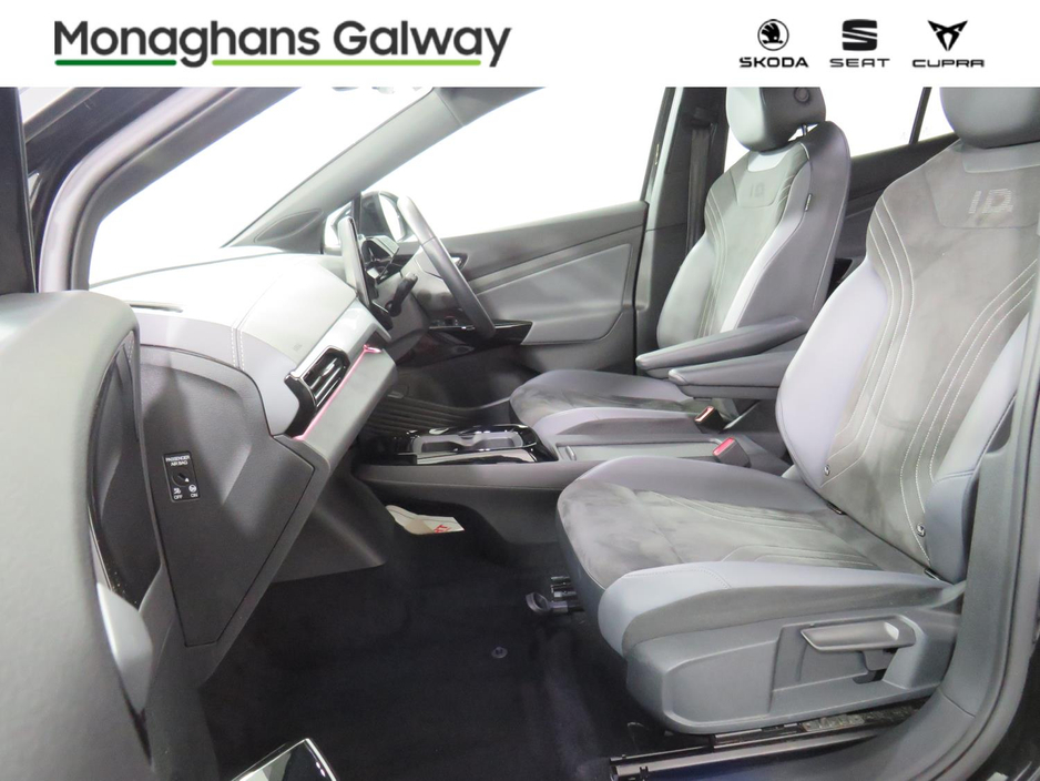 2023 Volkswagen ID.4 - image 13